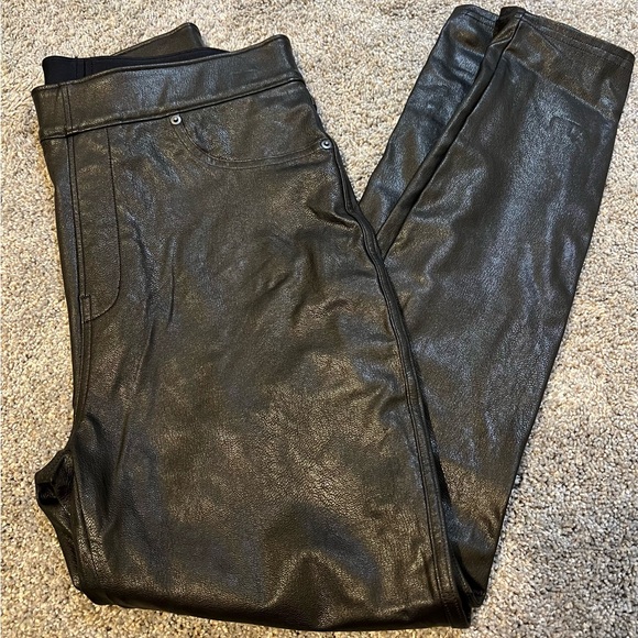 Spanx Leather Like Ankle Skinny Pants Size M - Picture 5 of 7